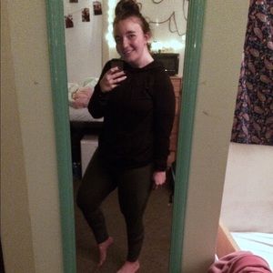 Meet your Posher, Alexis